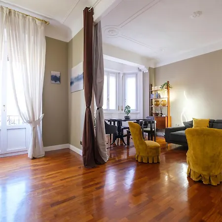 Luxury Center Apartman *